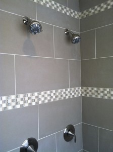 large-format-tile-shower-with-mosaic-accent